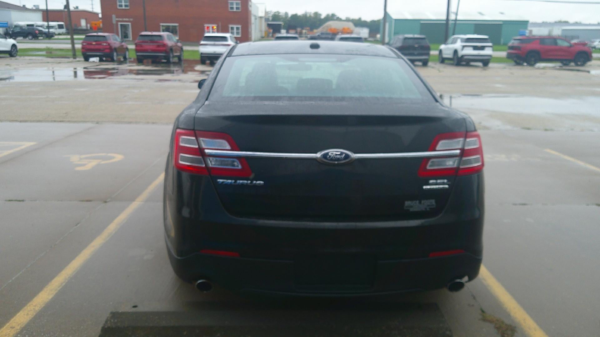 2014 Ford Taurus SEL