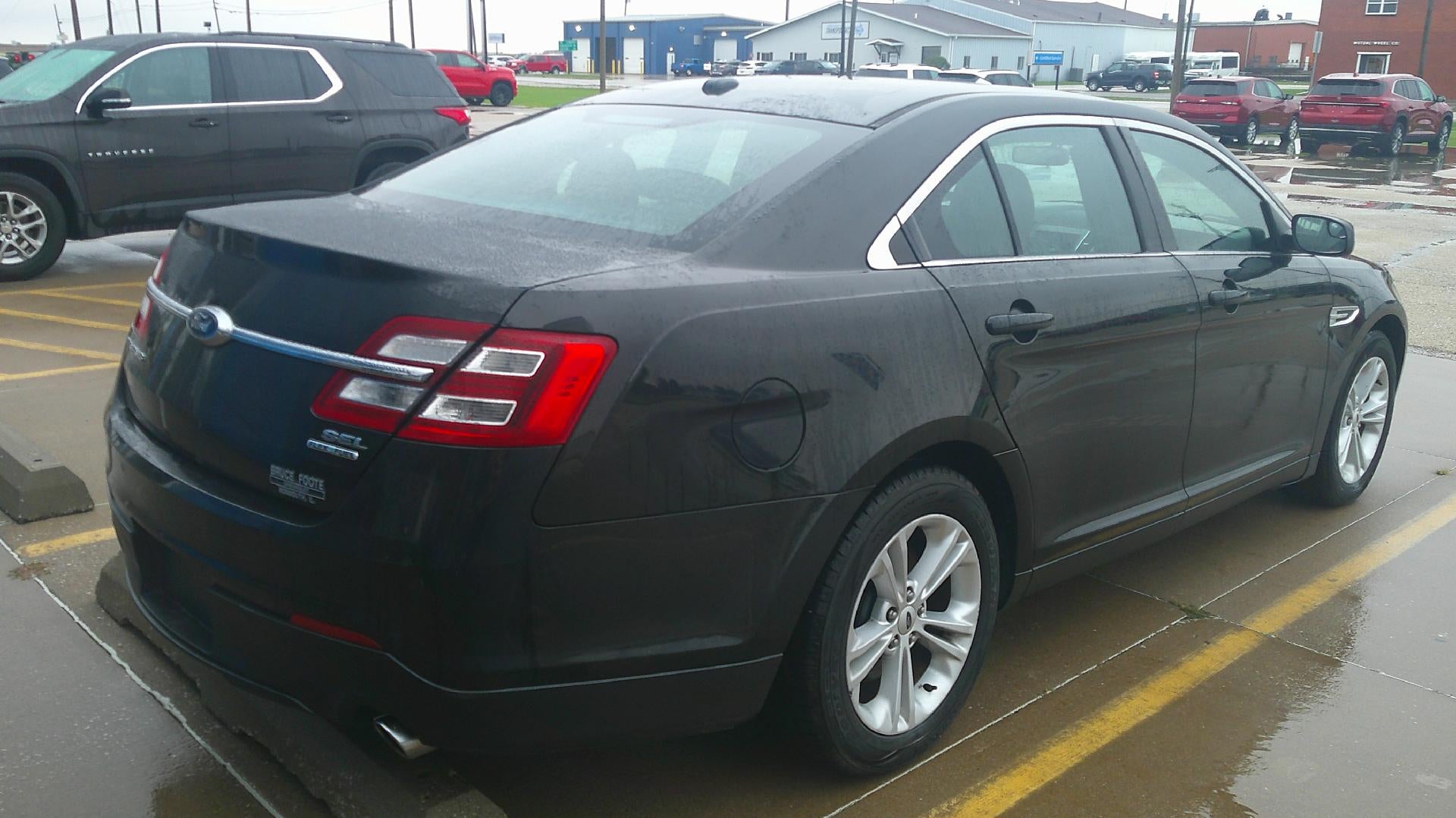2014 Ford Taurus SEL