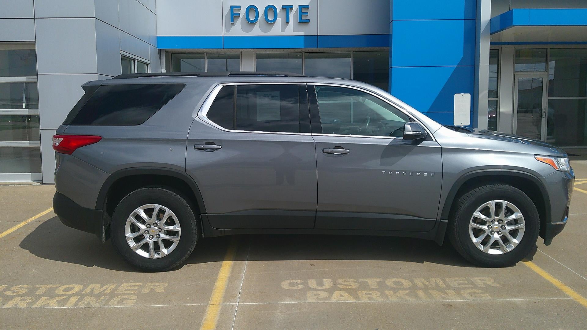 2020 Chevrolet Traverse LT Leather