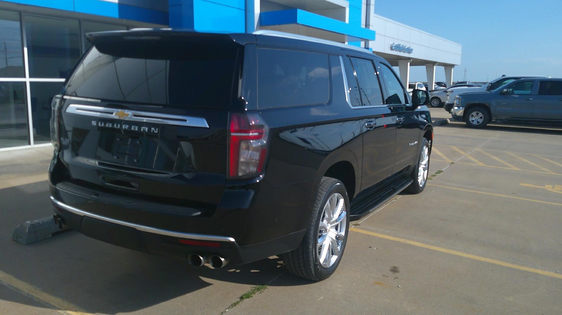 2023 Chevrolet Suburban High Country