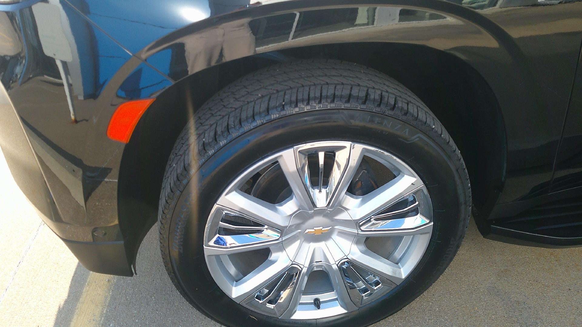 2023 Chevrolet Suburban High Country