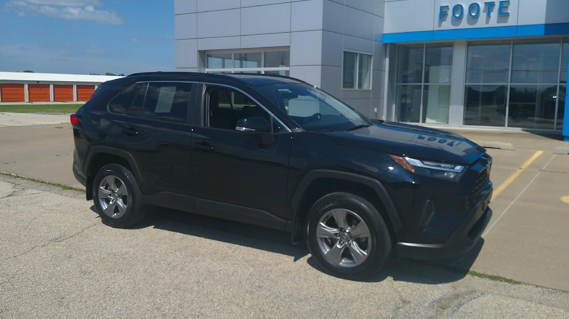 2022 Toyota RAV4 XLE